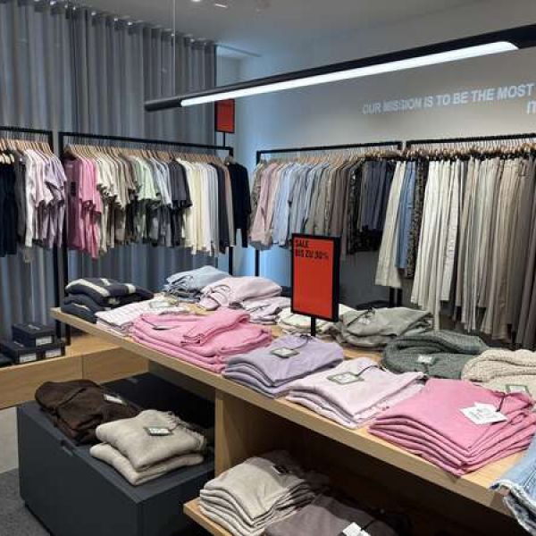 Viele Teile der Frühjahrskollektion bis zu 30% reduziert bei Marc O´Polo Rosenheim
